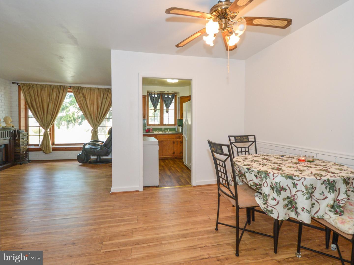 1216 Rhawn Street Philadelphia, PA 19111 - Photo 9 of 25 Gallery Image 9