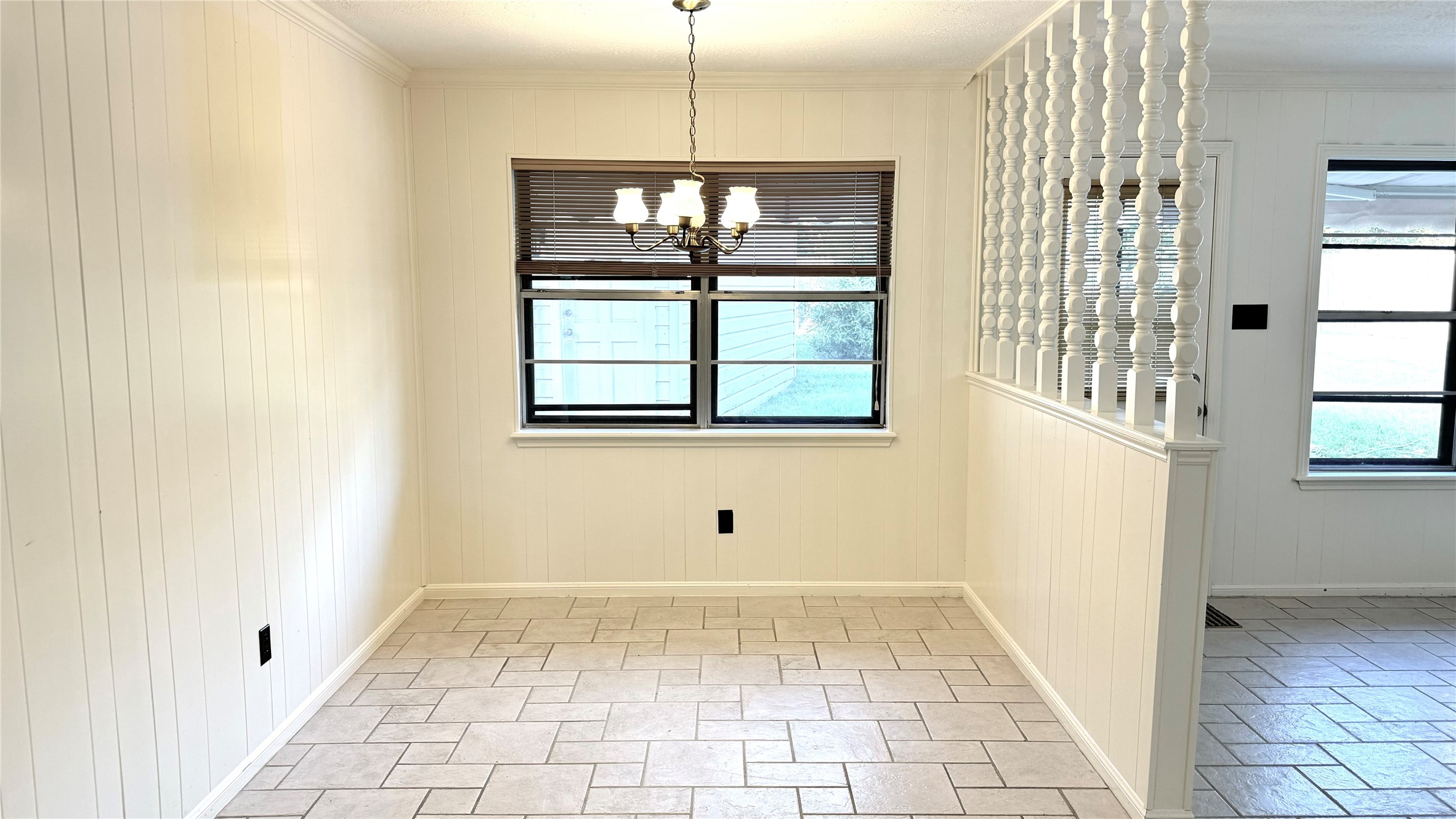 618 Cannon Ball Drive Spring, TX 77380 - Photo 12 of 26 a view of empty room with windows