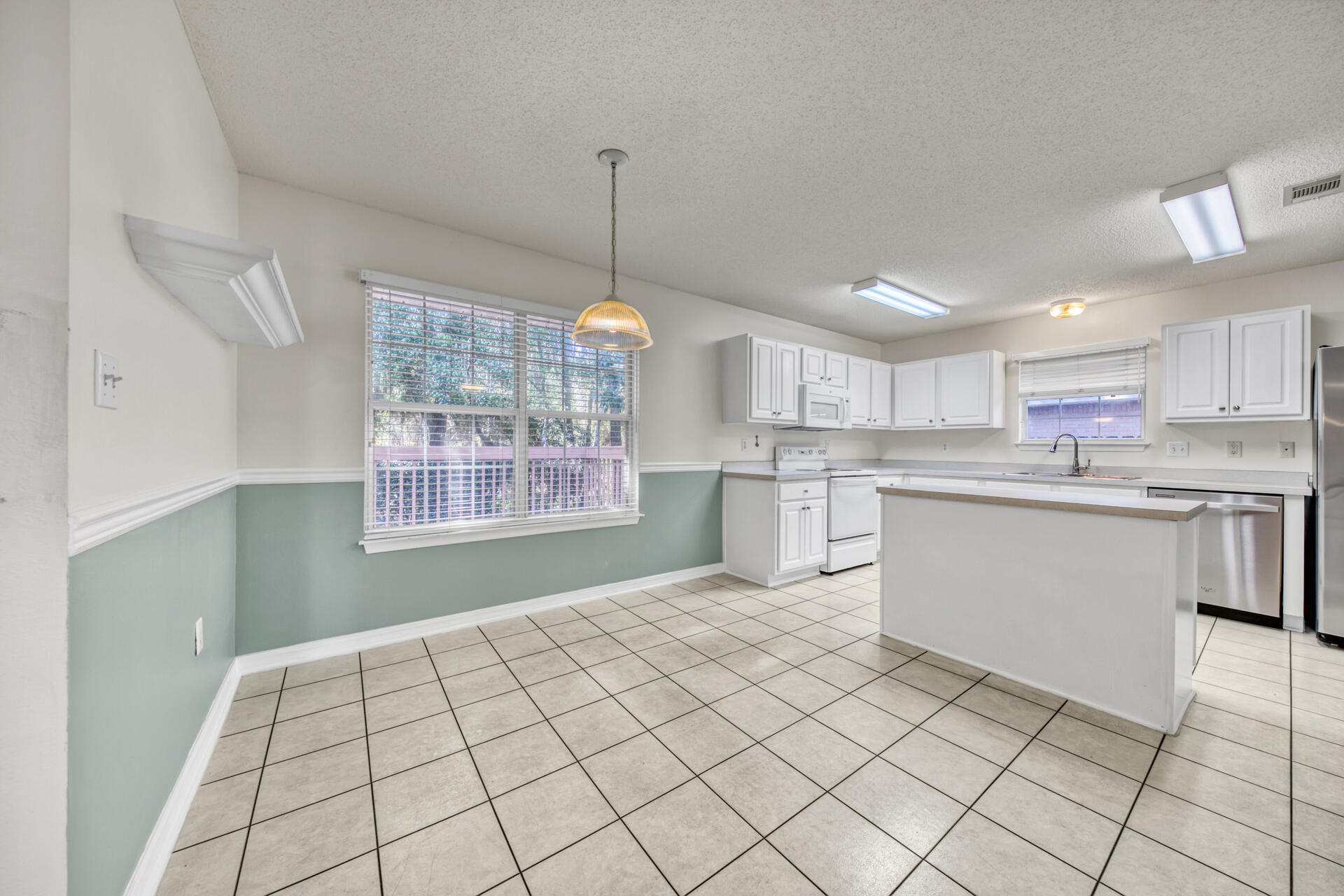 3924 Mesa Road Destin, FL 32541 - Photo 11 of 30 3924 Mesa Rd Destin FL 32541 USA-010-018
