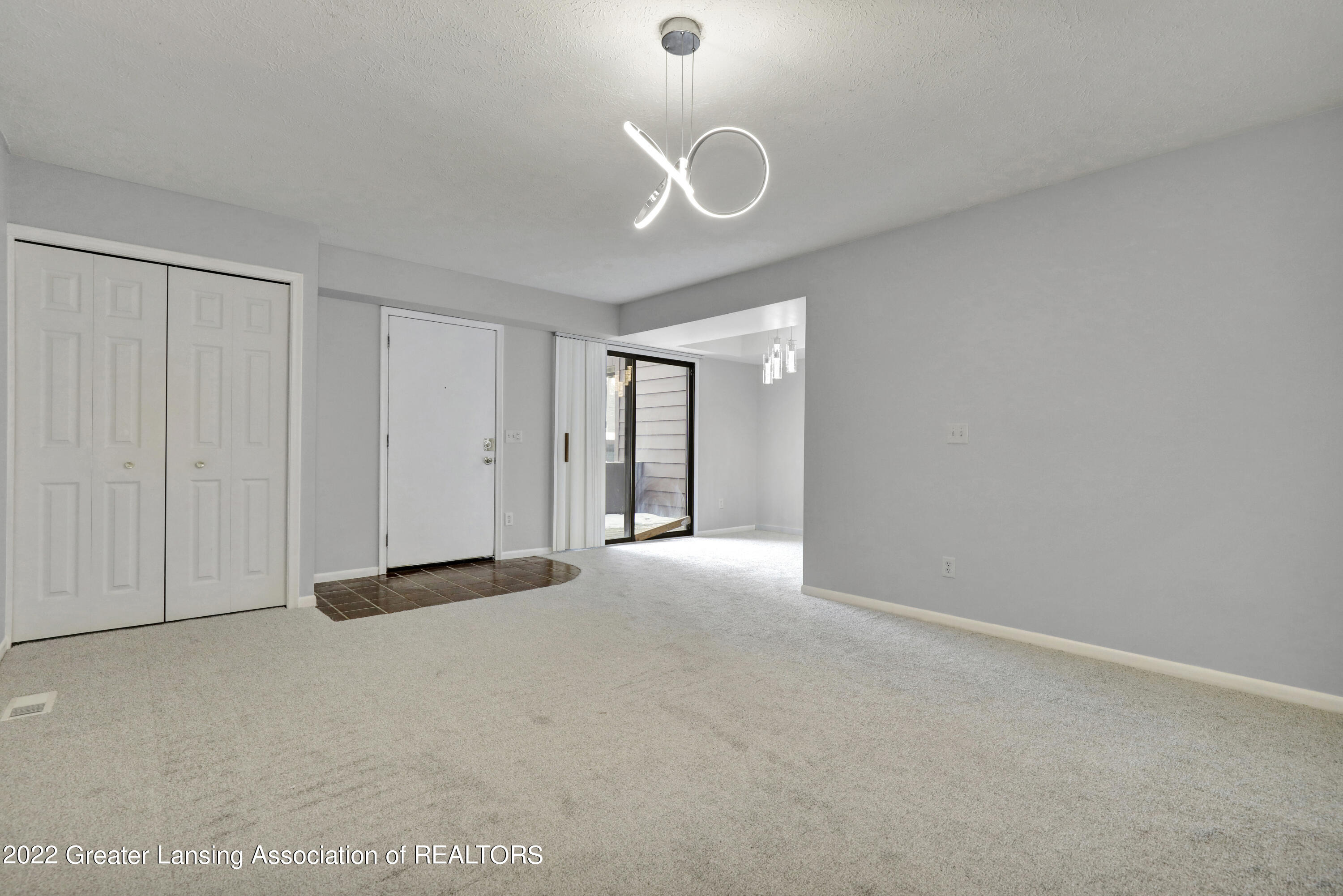 205 East Jolly Road, Unit A5 Lansing, MI 48910 - Photo 4 of 29 _I3A4991