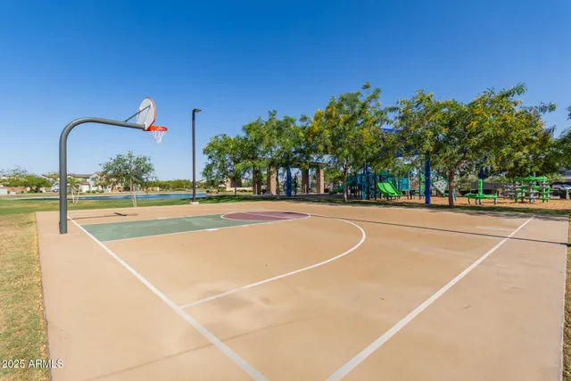 $845,000 | 1501 East Rakestraw Lane, Gilbert, AZ 85298