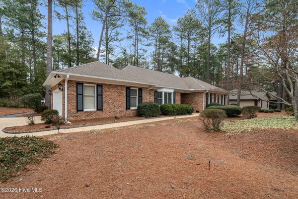 $594,500 | 165 Doral Drive, Pinehurst, NC 28374