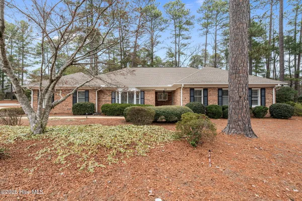 $594,500 | 165 Doral Drive, Pinehurst, NC 28374