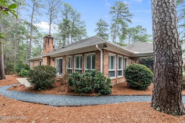 $594,500 | 165 Doral Drive, Pinehurst, NC 28374