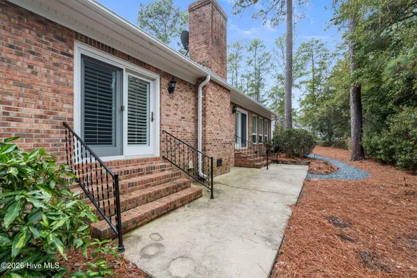 $594,500 | 165 Doral Drive, Pinehurst, NC 28374