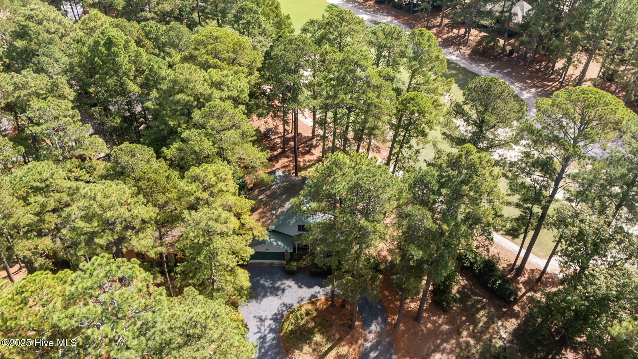 4 Inverness Place Pinehurst, NC 28374 - Photo 4 of 36 6-web-or-mls-DJI_20231104132702_0578_D