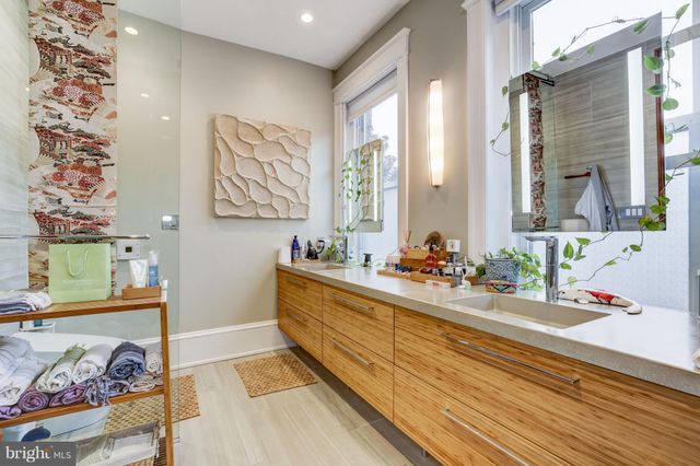 $3,399,000 | 506 A Street Southeast, Washington, DC 20003