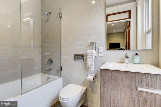 $3,399,000 | 506 A Street Southeast, Washington, DC 20003