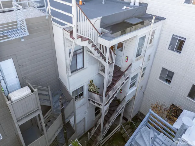 $1,399,000 | 58-60 Valparaiso Street, Unit 2, San Francisco, CA 94133
