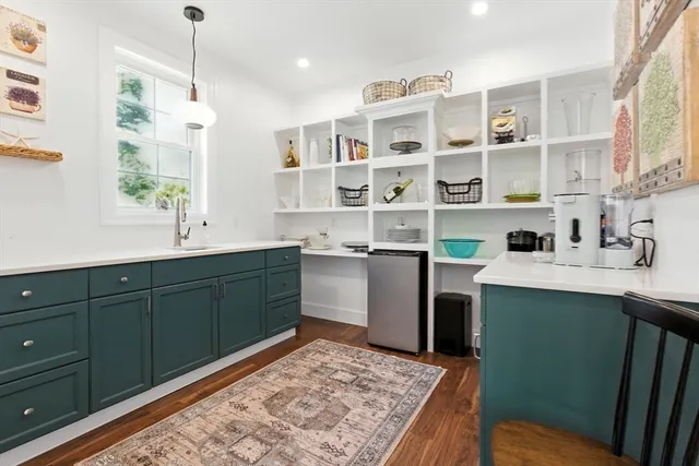 $2,499,999 | 60 Claybrook Road, Dover, MA 02030