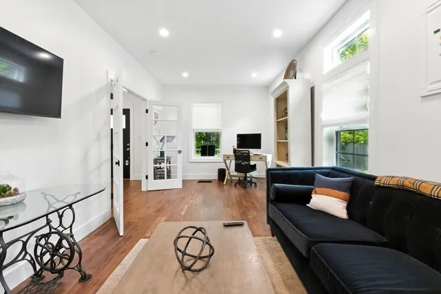 $2,499,999 | 60 Claybrook Road, Dover, MA 02030