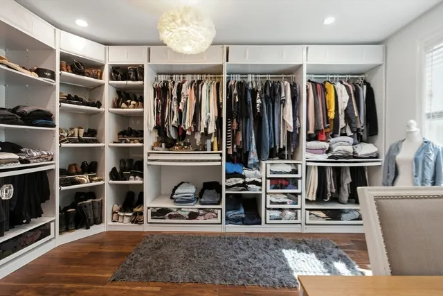 $2,499,999 | 60 Claybrook Road, Dover, MA 02030