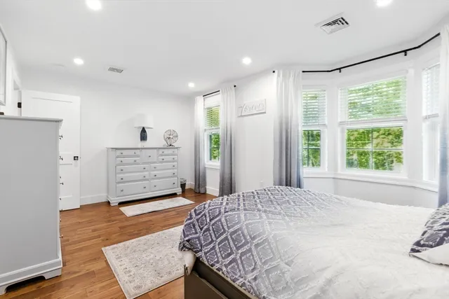 $2,499,999 | 60 Claybrook Road, Dover, MA 02030