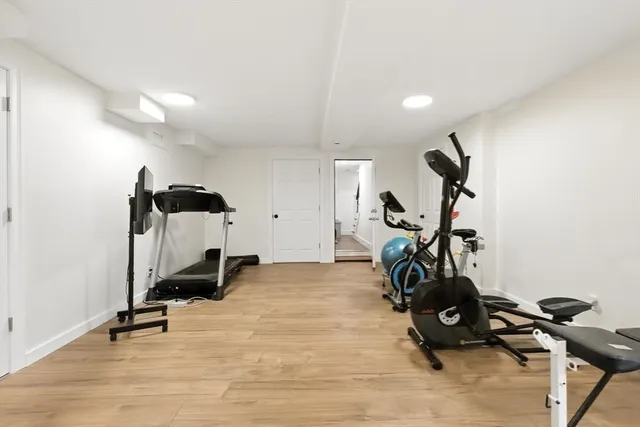 $2,499,999 | 60 Claybrook Road, Dover, MA 02030