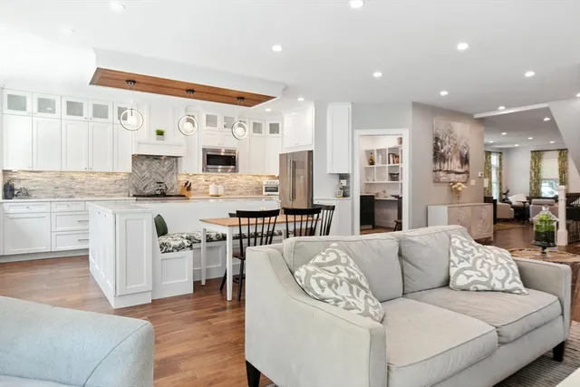 $2,499,999 | 60 Claybrook Road, Dover, MA 02030