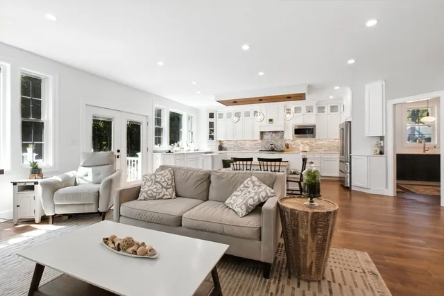 $2,499,999 | 60 Claybrook Road, Dover, MA 02030