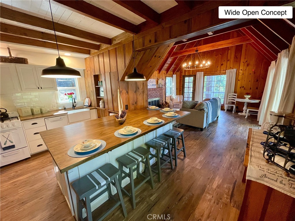 269 Hillside Road Lake Arrowhead, CA 92352 - Photo 17 of 42