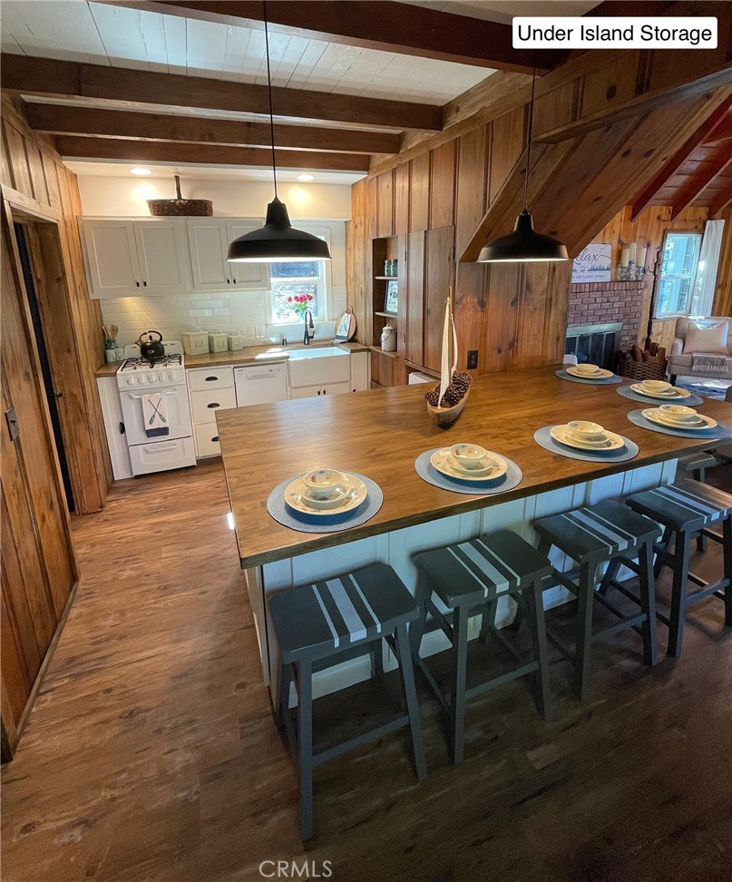 269 Hillside Road Lake Arrowhead, CA 92352 - Photo 23 of 42