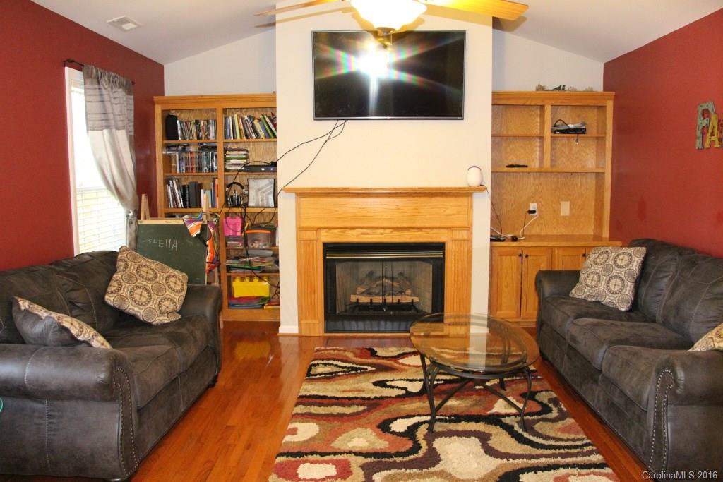 3370 Overbrook Drive Conover, NC 28613 - Photo 5 of 24 Gallery Image 5