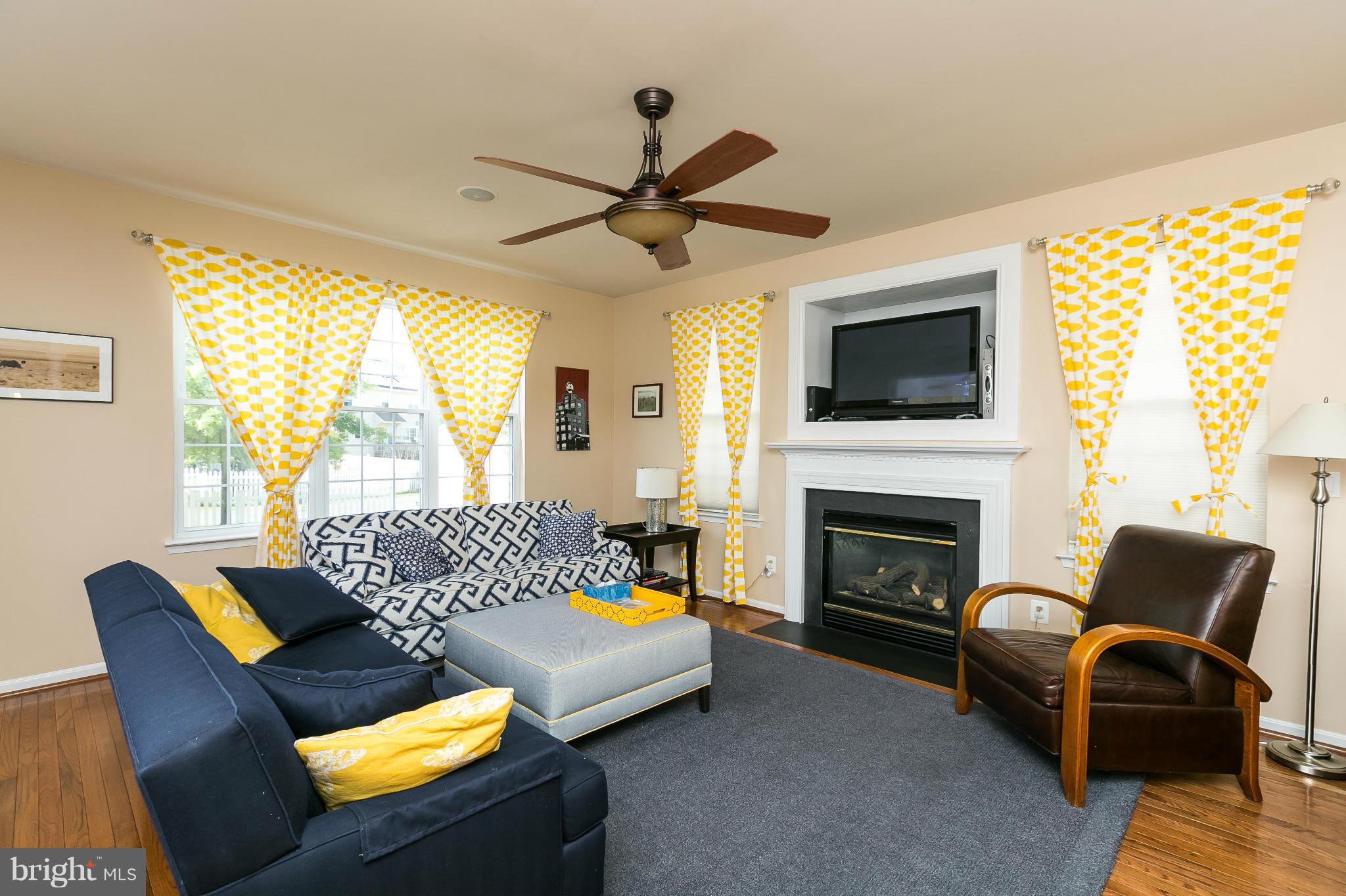 1908 Mars Run Road Baltimore, MD 21221 - Photo 7 of 30 Family Room