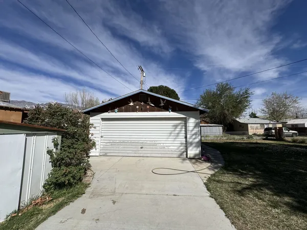 $450,000 | 114 South Hay Street, Lone Pine, CA 93545