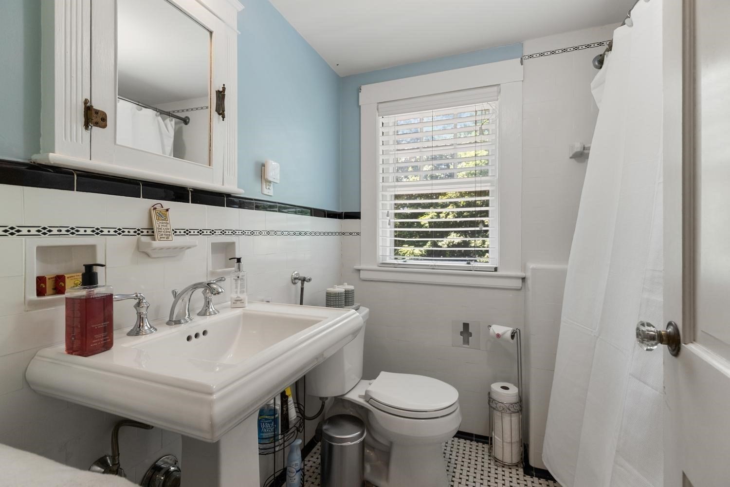 114 South Border Road Medford, MA 02155 - Photo 25 of 36 Gallery Image 25