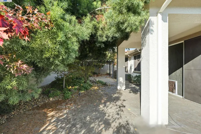 $540,000 | 2443 Plumcreek Lane, Manteca, CA 95336