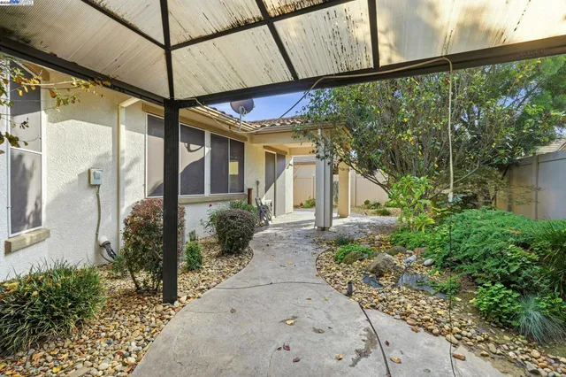 $540,000 | 2443 Plumcreek Lane, Manteca, CA 95336