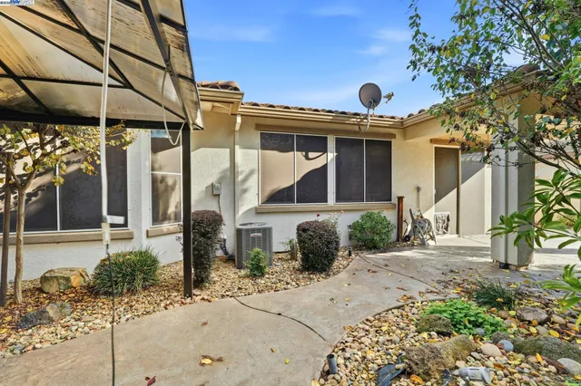 $540,000 | 2443 Plumcreek Lane, Manteca, CA 95336