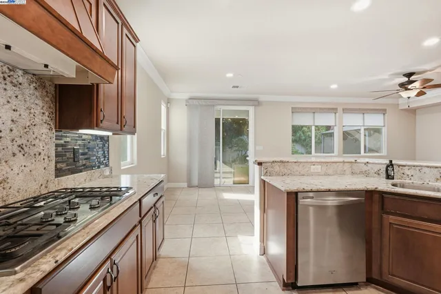 $540,000 | 2443 Plumcreek Lane, Manteca, CA 95336