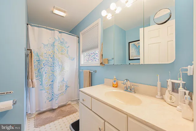 $419,900 | 38280 Clover Lane, Frankford, DE 19945