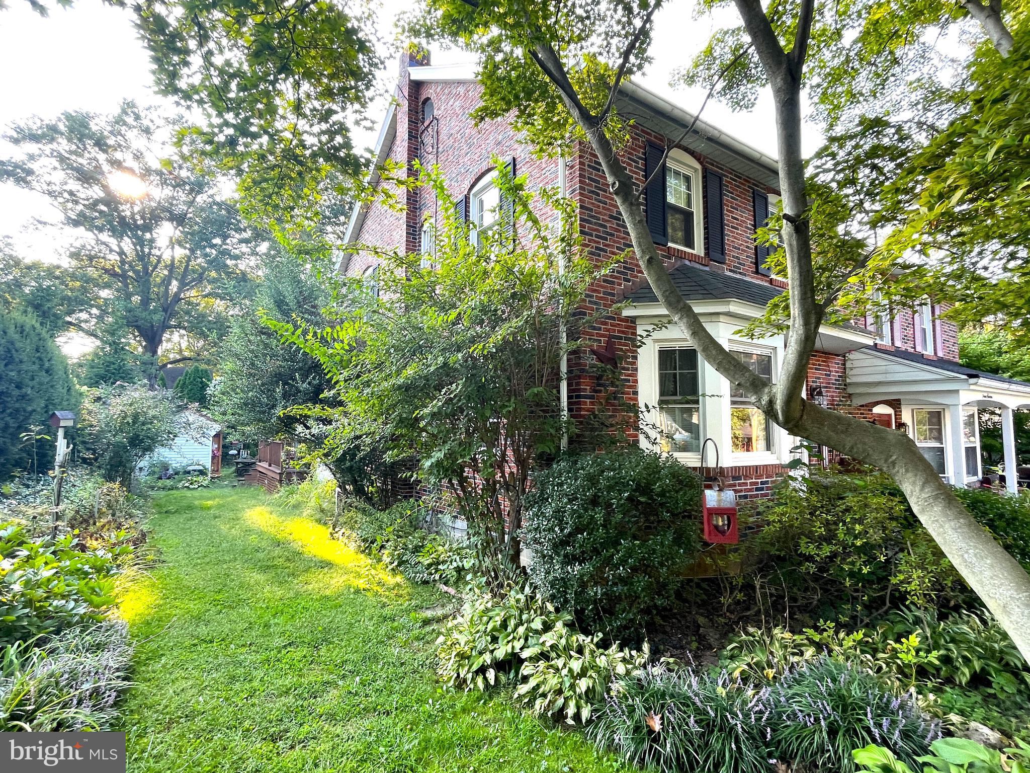 418 Cherry Street Lititz, PA 17543 - Photo 2 of 4