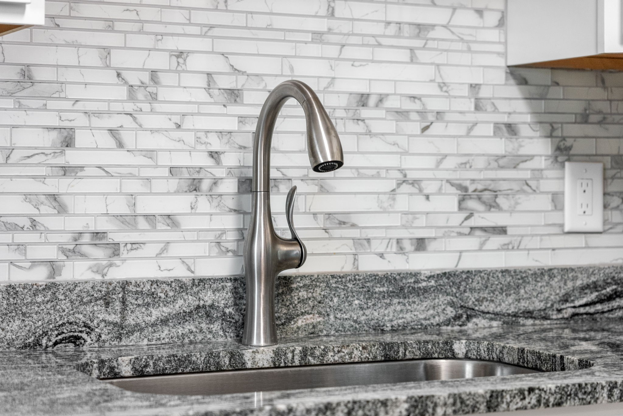 638 Madison Street, Unit 6 Clarksville, TN 37040 - Photo 9 of 25 a close view of sink