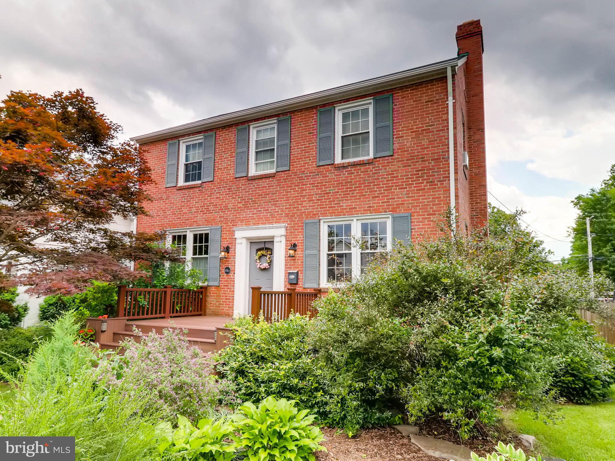 604 Coleraine Road Catonsville, MD 21229 - Photo 1 of 30 front view of a house with a yard