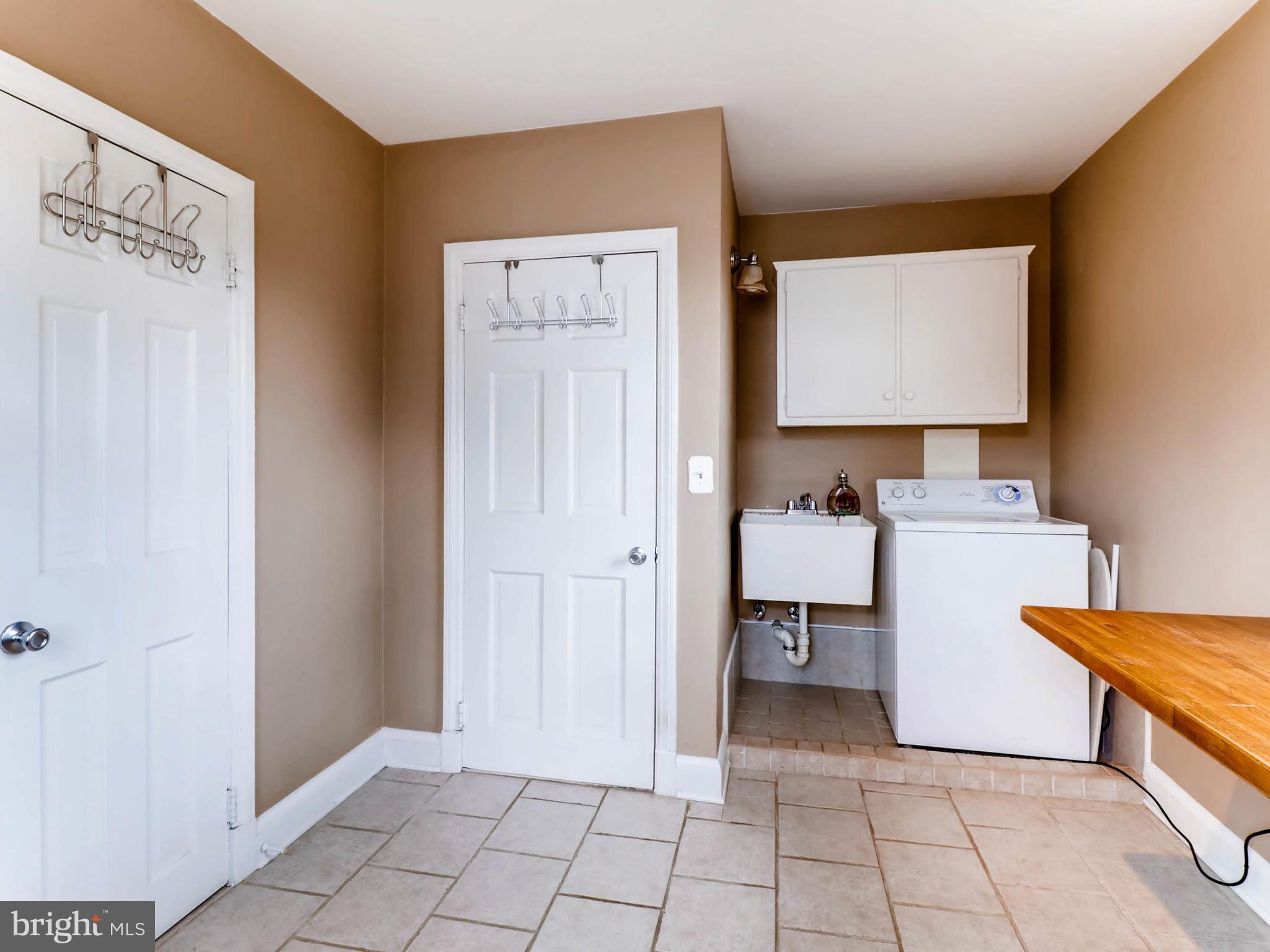 604 Coleraine Road Catonsville, MD 21229 - Photo 19 of 30 a view of utility room