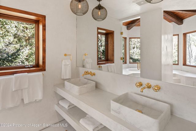 $11,500,000 | 9888 Castle Creek Road, Aspen, CO 81612