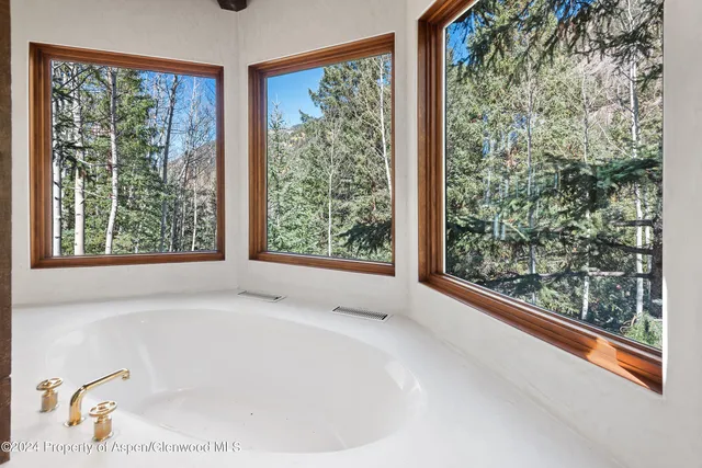 $11,500,000 | 9888 Castle Creek Road, Aspen, CO 81612
