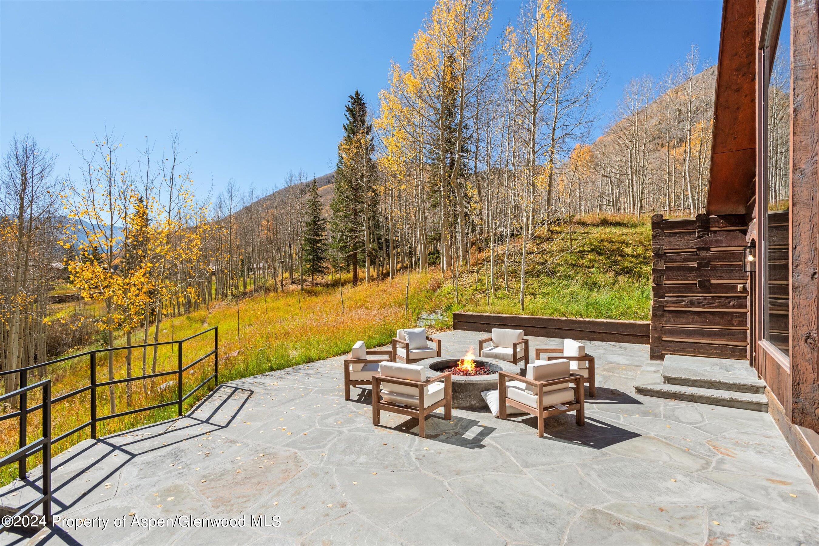 9888 Castle Creek Road Aspen, CO 81612 - Photo 40 of 51 08-9888CastleCreek_10062024004