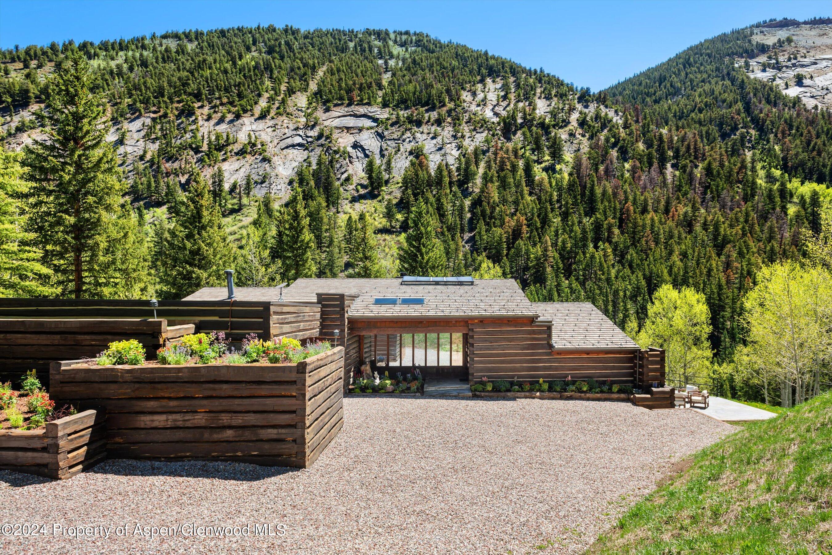 9888 Castle Creek Road Aspen, CO 81612 - Photo 10 of 51 07-9888CastleCreekRd_240605007