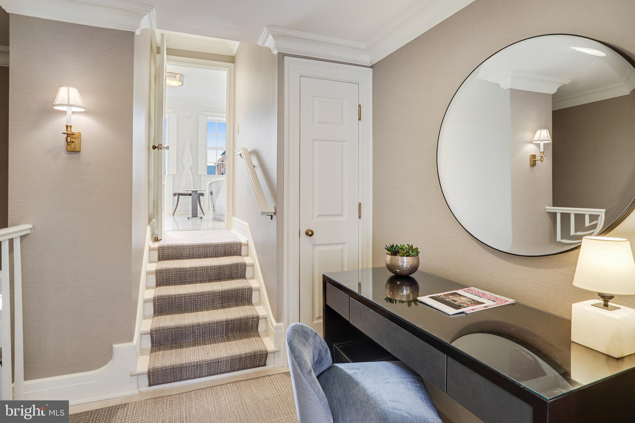 1040 31st Street Northwest Washington, DC 20007 - Photo 16 of 35 a view of a livingroom with furniture and a mirror
