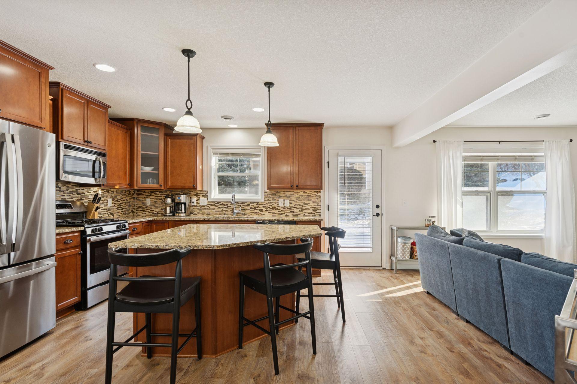 3981 Cedar Grove Lane Eagan, MN 55122 - Photo 5 of 35