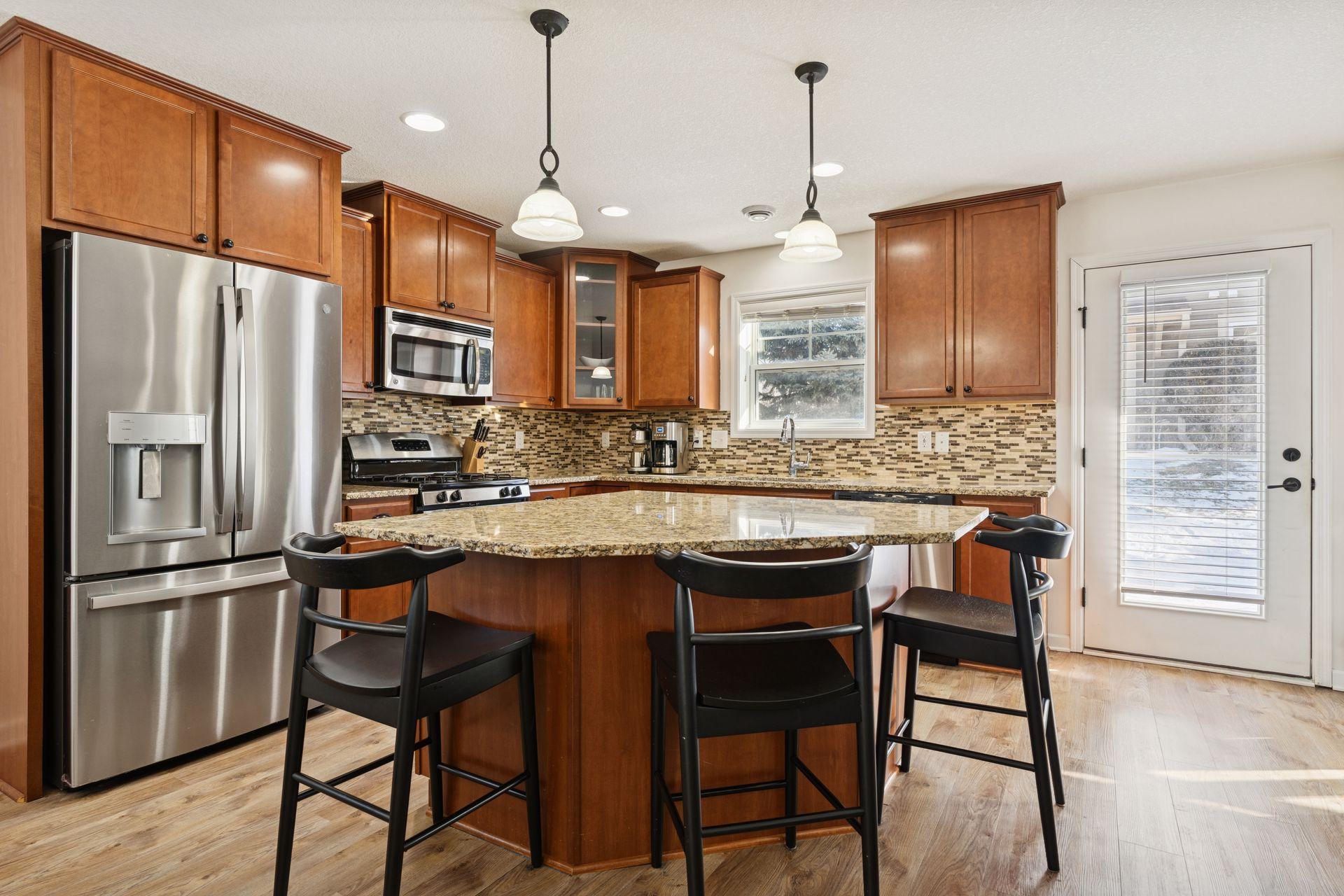 3981 Cedar Grove Lane Eagan, MN 55122 - Photo 6 of 35