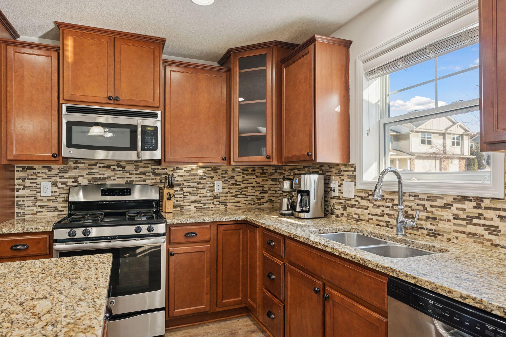 3981 Cedar Grove Lane Eagan, MN 55122 - Photo 9 of 35