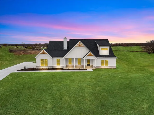 $479,000 | 173 Lonicera Lane, Paradise, TX 76073