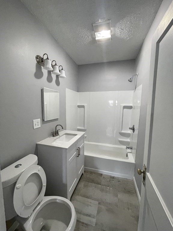 181 Marsden Street Springfield, MA 01109 - Photo 13 of 17