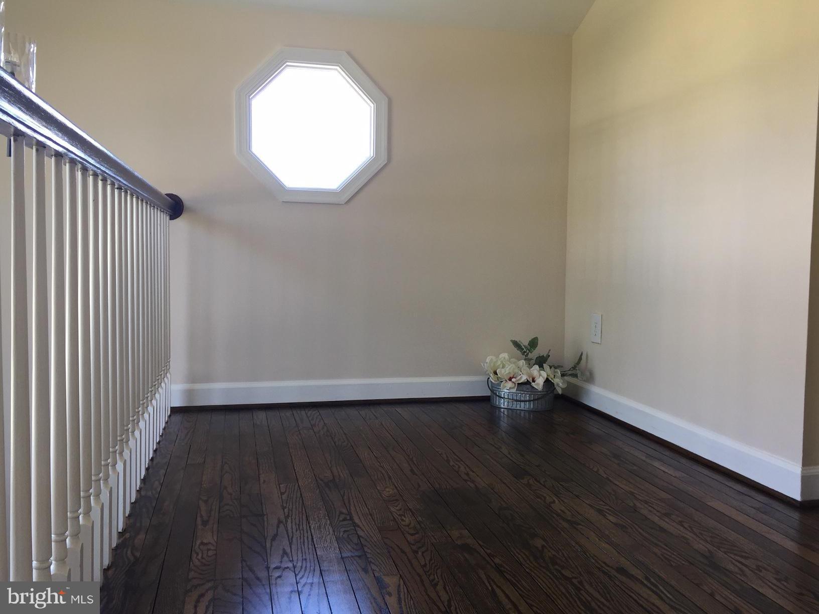7031 Calamo Street Springfield, VA 22150 - Photo 3 of 18 Interior (General)