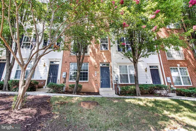 $2,600 | 99 Danbury Street Southwest, Washington, DC 20032