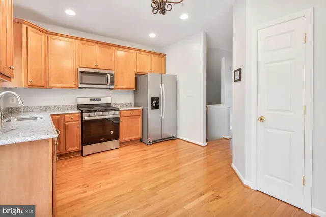 $2,600 | 99 Danbury Street Southwest, Washington, DC 20032