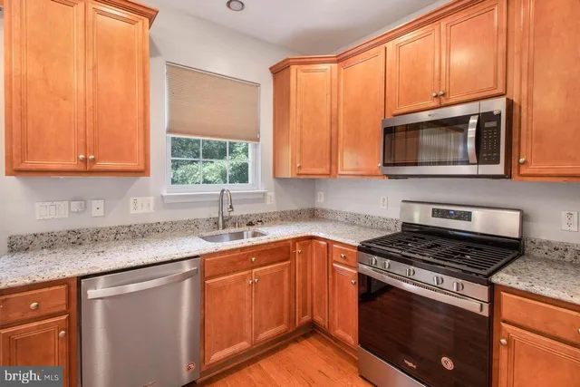 $2,600 | 99 Danbury Street Southwest, Washington, DC 20032