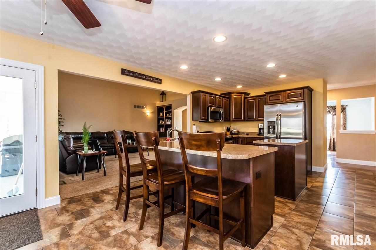 3800 Cole Hollow Road Pekin, IL 61554 - Photo 13 of 36 Gallery Image 13